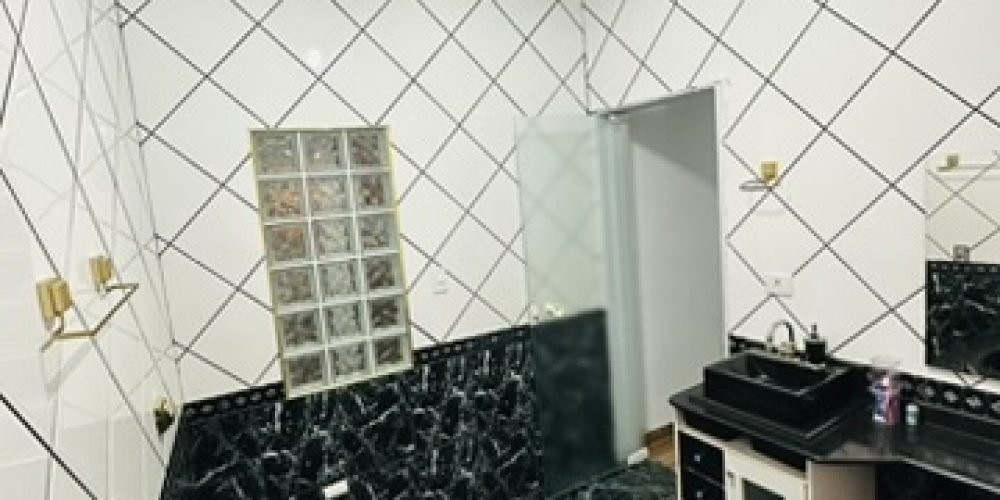 12892096-F6CA-4B76-86EA-9273C7D9334E_4_5005_c