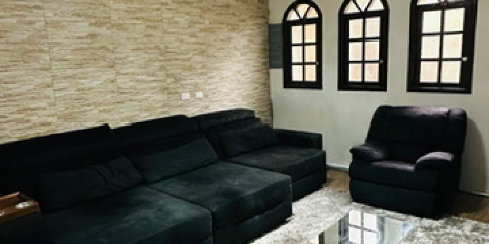 1EFC60A2-4D0F-4299-BF61-DF2451129B9C_4_5005_c