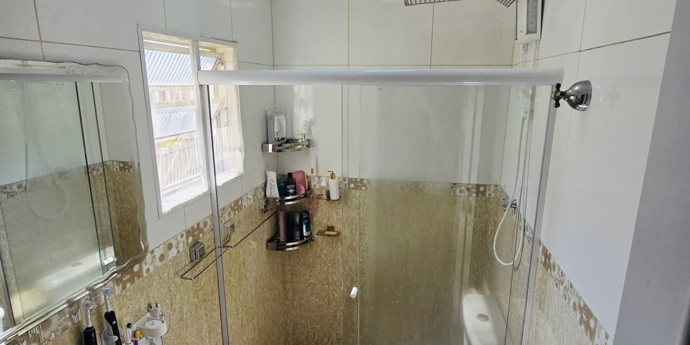 63F026B4-C2DE-443B-B6CF-3BF94110F828_1_102_a