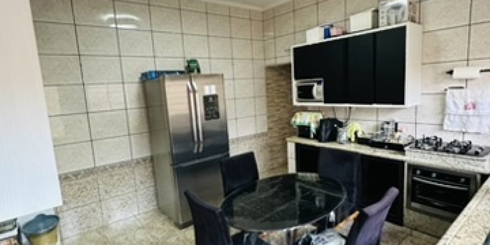 CA312DA8-08A4-4B98-ACA2-4EADDD5317CD_4_5005_c